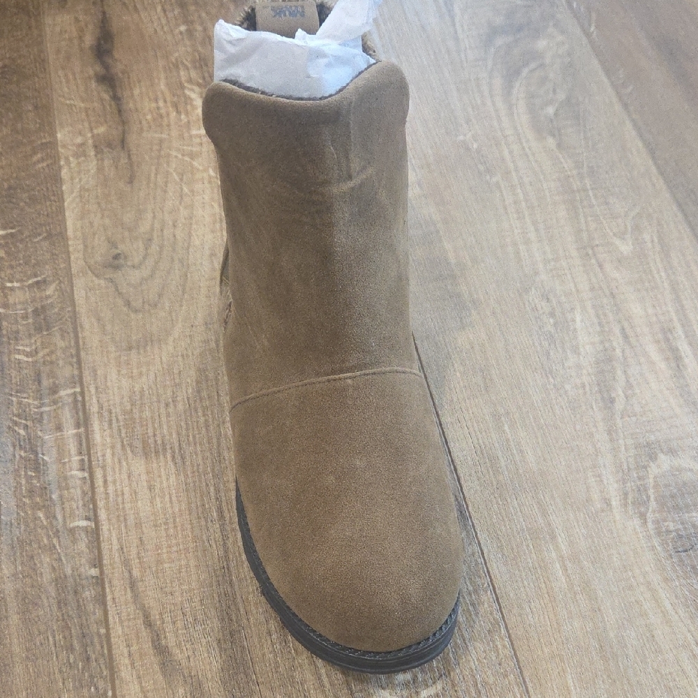 Muk Luks Brown Ankle Boots - Picture 5 of 6